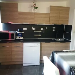 https://cavaliere-studio-2-pers.fr-provencehotel.com